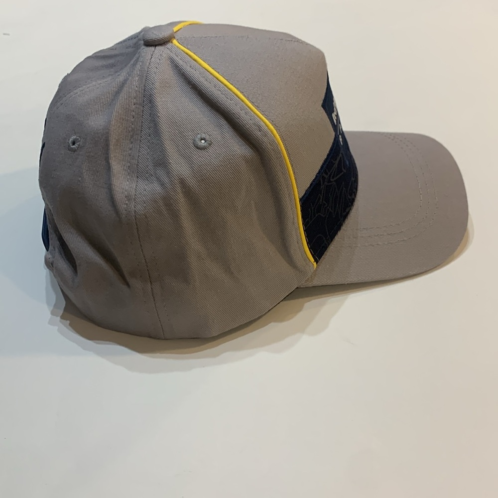 Red Bull Racing Baseball Hat - Picture 6 of 7